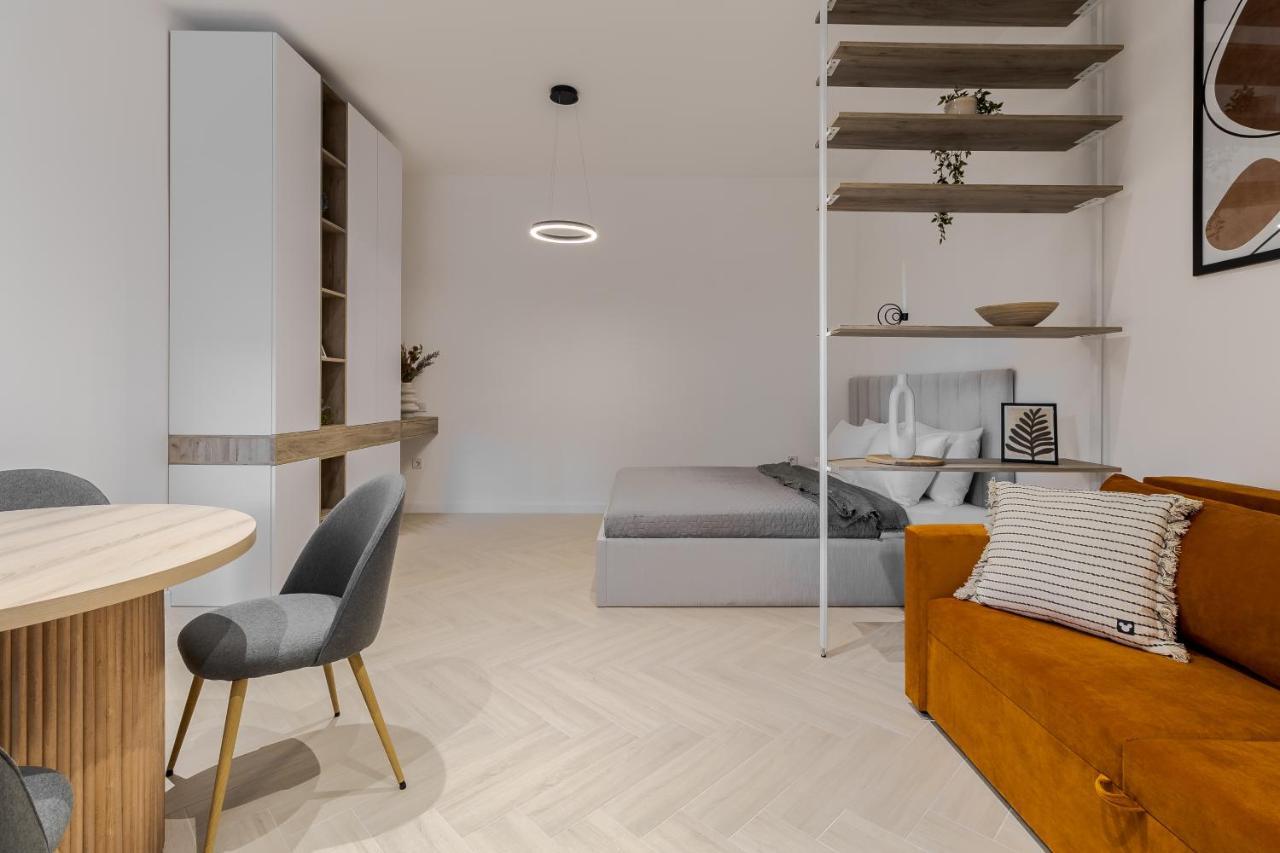 Inshiapartments On Ferentsa Lista Str Lviv Exterior foto